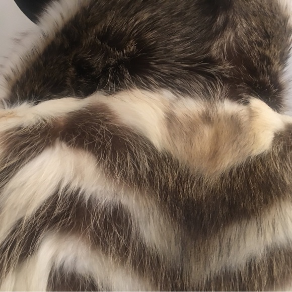 Vintage Fur Coat - Picture 5 of 11